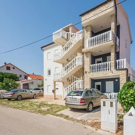 Bozic Apartamento *